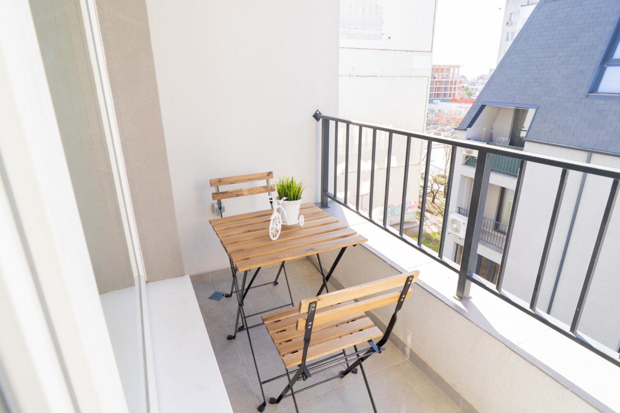 New Modern & Cozy Apartment With Free Private Parking And Ev Charging Station Варна Экстерьер фото