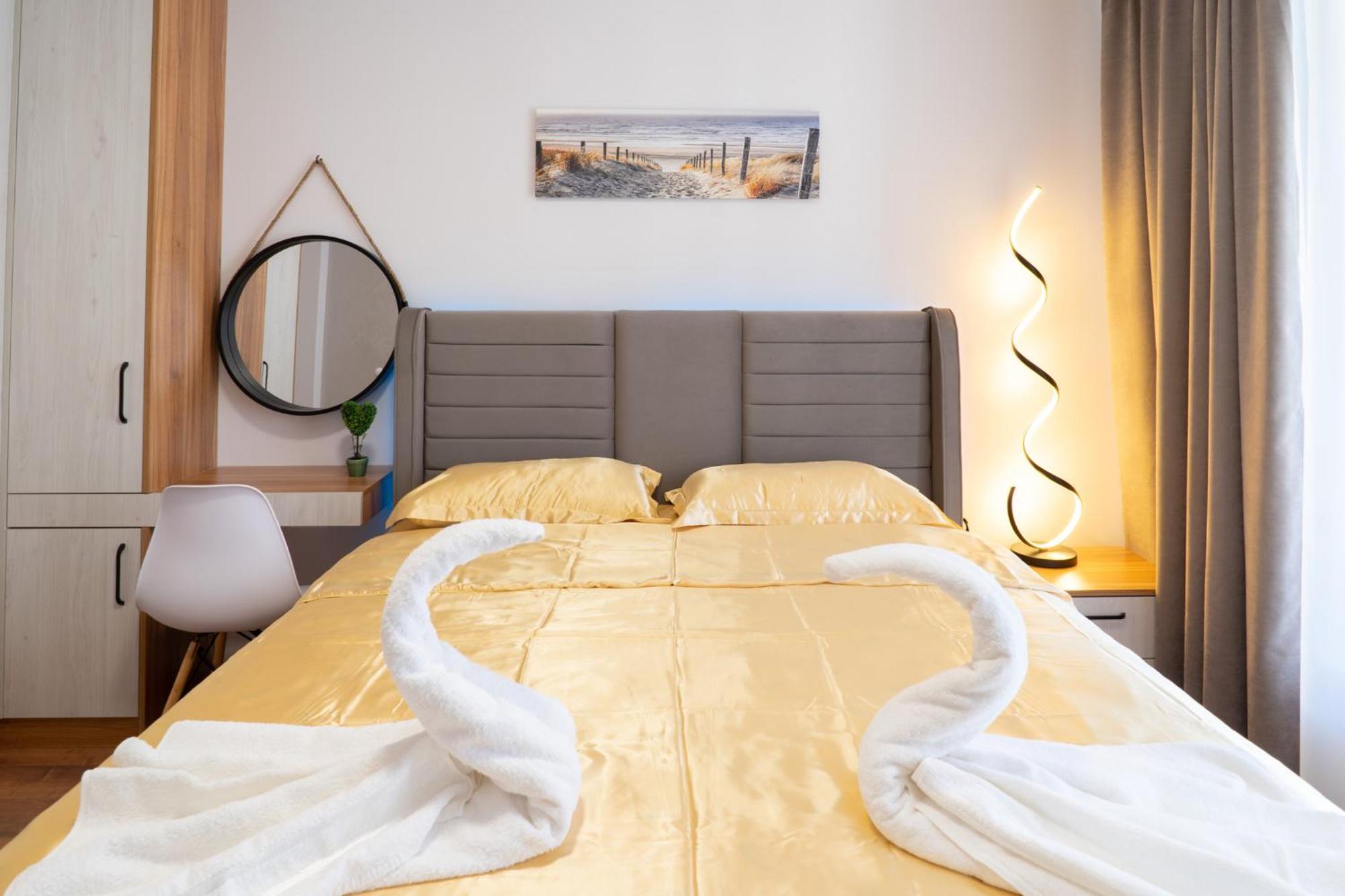 New Modern & Cozy Apartment With Free Private Parking And Ev Charging Station Варна Экстерьер фото