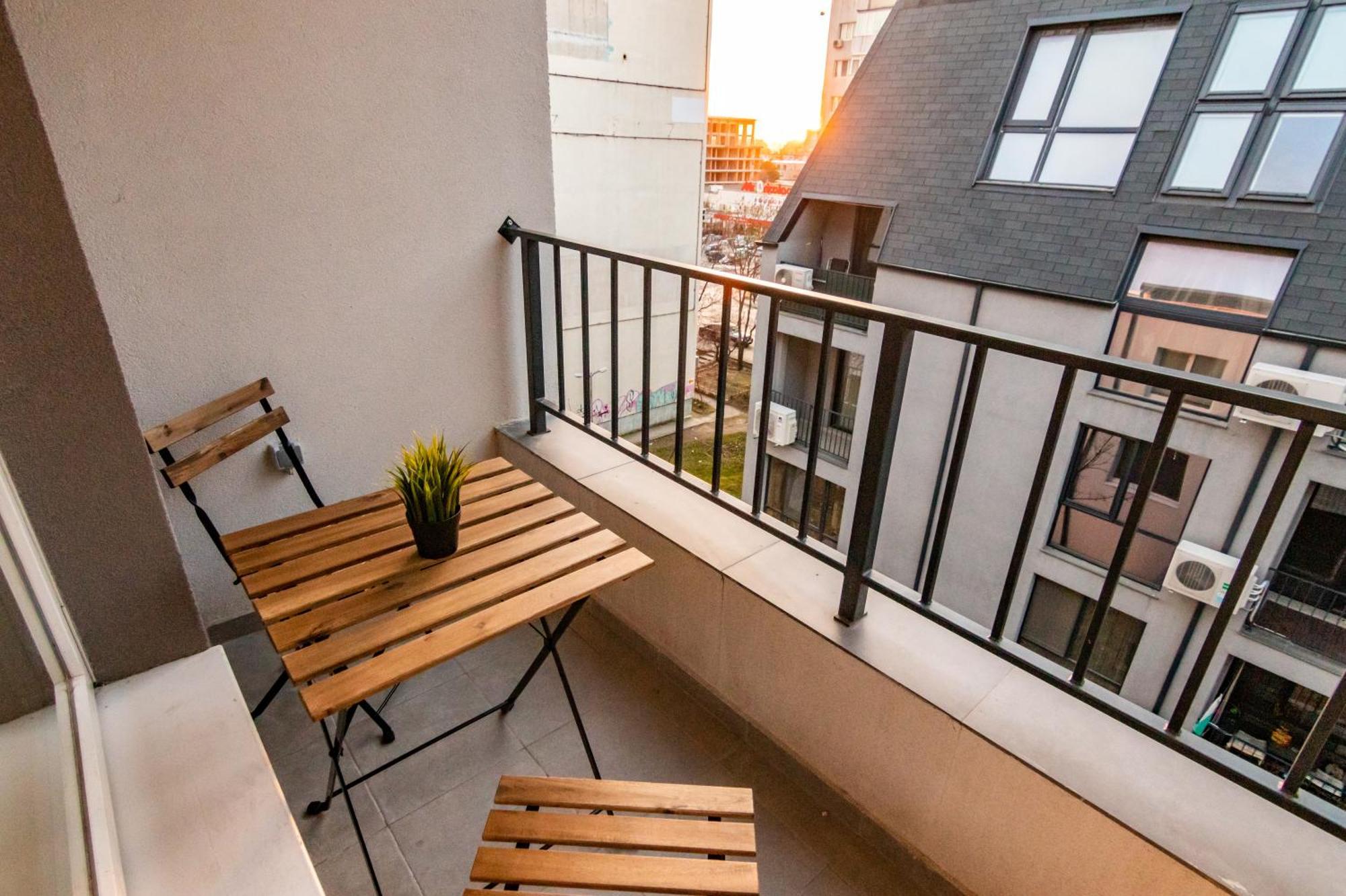 New Modern & Cozy Apartment With Free Private Parking And Ev Charging Station Варна Экстерьер фото